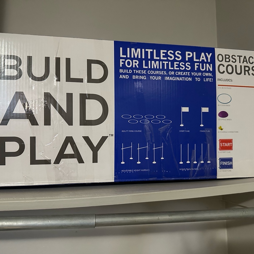 Live a Little Build and Play Set - Blue, White, Black
